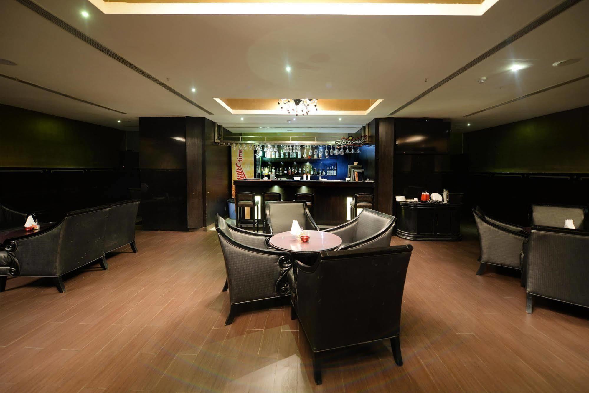 The Kay Hotel Віджаявада Екстер'єр фото